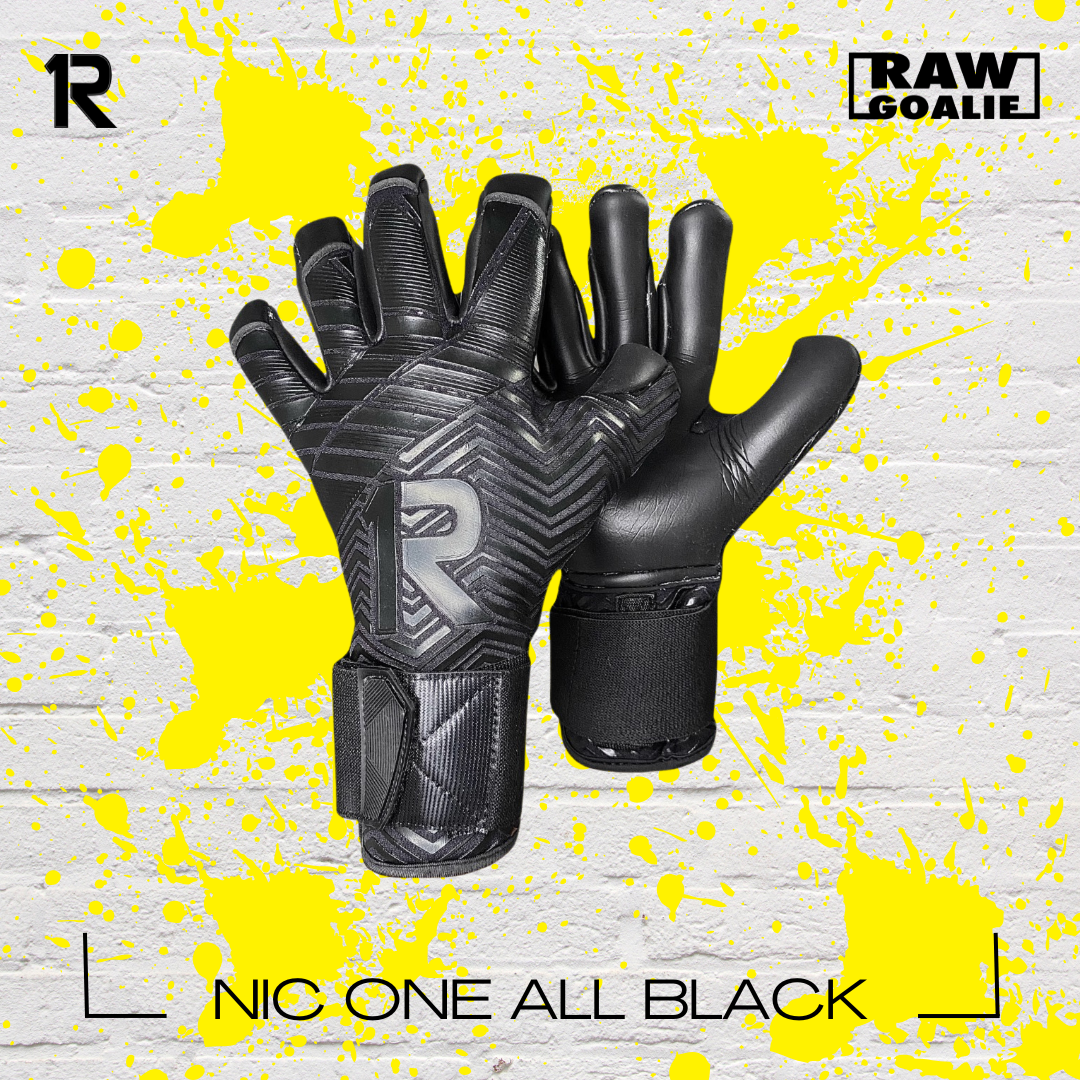 NIC ONE ALL BLACK 7° GENERACIÓN